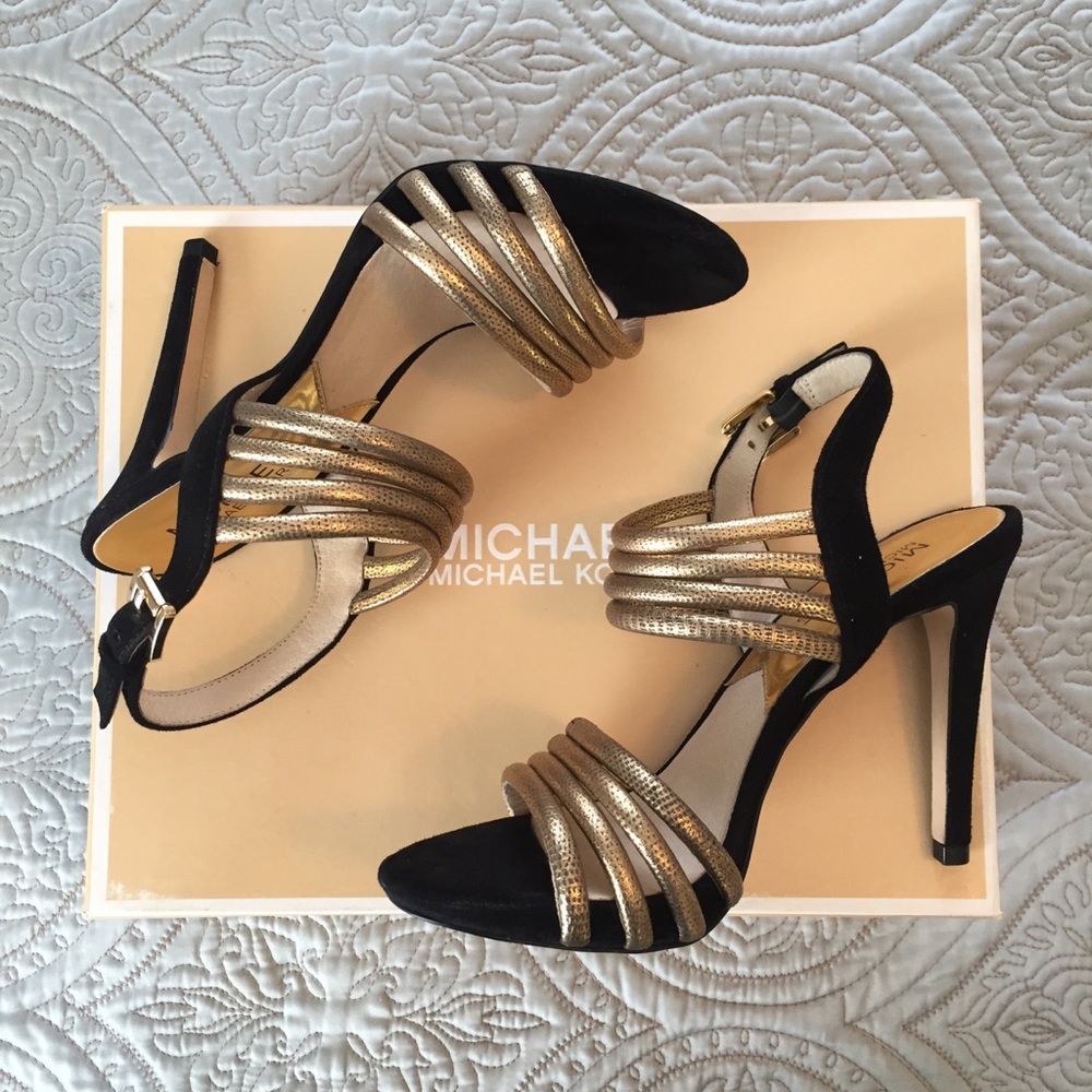 Michael Kors - Cameron black & gold heels